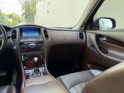 Used 2017 INFINITI QX50 AWD w/ Technology Package image 35