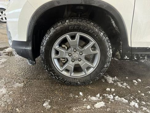 Used 2024 Honda Passport TrailSport image 30