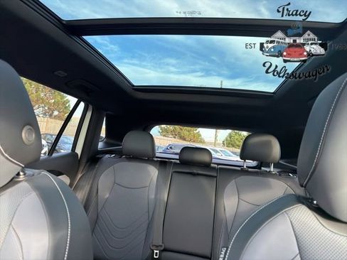 New 2026 Volkswagen Tiguan SE R-Line image 17