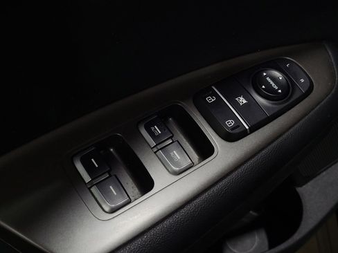 Used 2019 Kia Optima S image 27