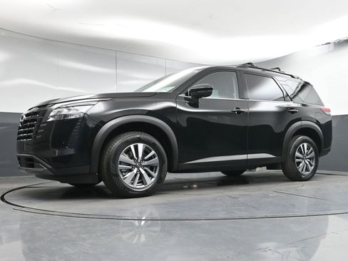New 2026 Nissan Pathfinder SL AWD/4WD image 23