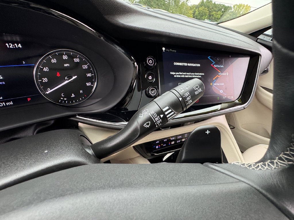 Used 2023 Buick Envision Avenir AWD/4WD image 33