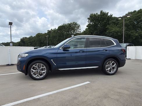 Used 2024 BMW X3 xDrive30i w/ Premium Package AWD/4WD image 2