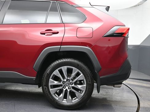 Used 2024 Toyota RAV4 XLE Premium image 9