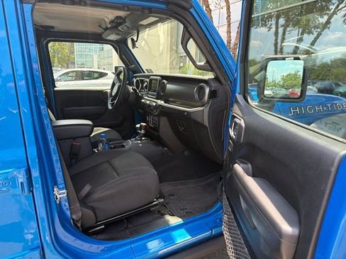 Used 2023 Jeep Wrangler Unlimited Sport AWD/4WD image 26