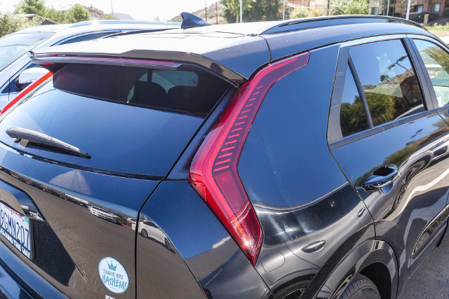 Certified 2023 Kia Niro EX Touring FWD image 11