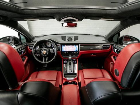 Used 2022 Porsche Macan S AWD/4WD image 12