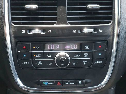 Used 2017 Dodge Grand Caravan GT image 21