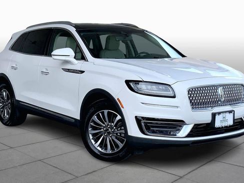 Used 2020 Lincoln Nautilus Reserve w/ Cargo Utility Package image 2