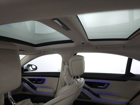 Used 2023 Mercedes-Benz S 500 4MATIC image 27