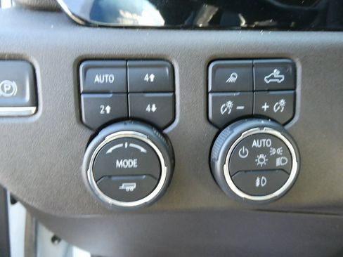 Used 2024 Chevrolet Silverado 1500 LTZ w/ Z71 Off-Road Package image 23