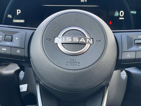 New 2026 Nissan Kicks SR w/ Cold Weather Package FWD image 6
