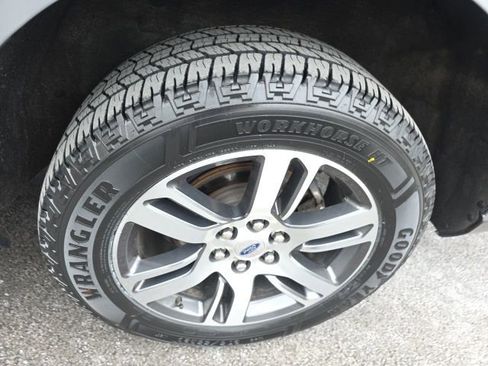 Used 2023 Ford Expedition Max Limited image 40