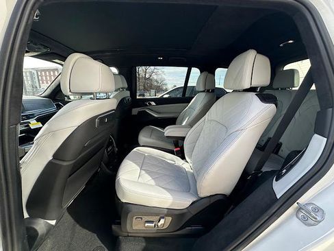 New 2026 BMW X7 xDrive40i w/ Executive Package image 5