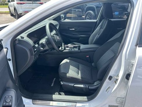 Used 2026 Nissan Sentra SV w/ SV Convenience Package FWD image 19