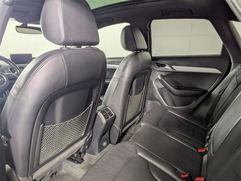 Used 2018 Audi Q3 2.0T Premium image 23