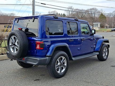 Used 2018 Jeep Wrangler Unlimited Sahara image 4