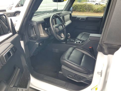 Used 2025 Ford Bronco Outer Banks AWD/4WD image 15