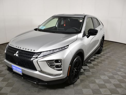 Used 2024 Mitsubishi Eclipse Cross LE AWD/4WD image 9