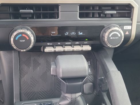 New 2026 Toyota Tacoma SR5 AWD/4WD image 17