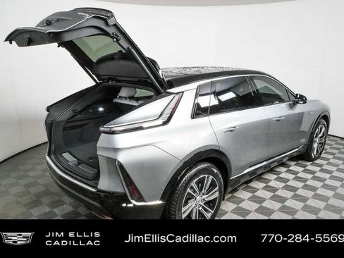 New 2026 Cadillac Lyriq Premium Luxury image 26