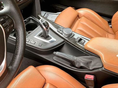 Used 2016 BMW 428i xDrive Convertible image 16