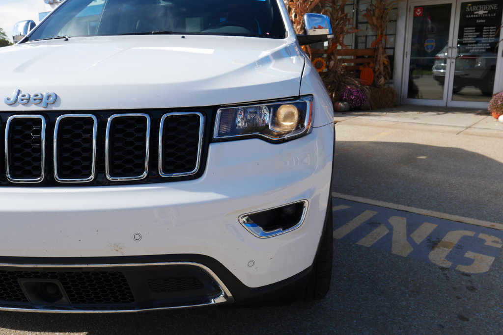 Used 2020 Jeep Grand Cherokee Limited w/ Luxury Group II AWD/4WD image 3