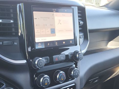 New 2026 RAM 1500 Express AWD/4WD image 18