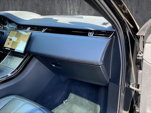 Used 2024 Land Rover Range Rover Evoque S image 26