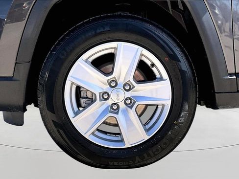 Used 2022 Jeep Compass Latitude image 31