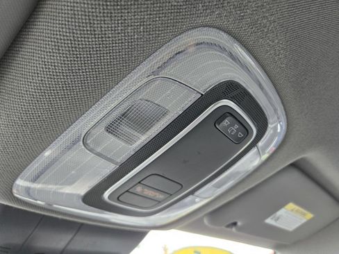 Used 2025 Hyundai Elantra Sport FWD image 16