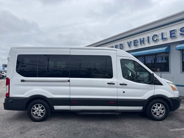 Used 2016 Ford Transit 350 XLT RWD image 4