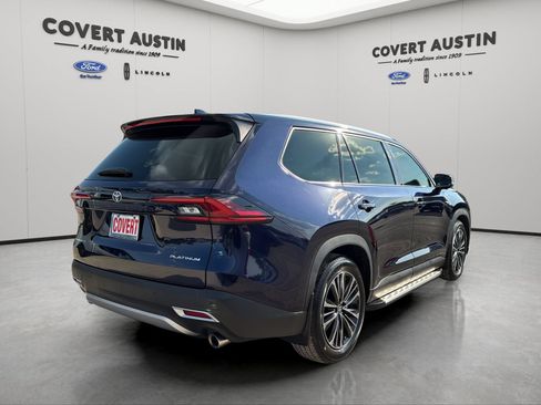 Used 2025 Toyota Grand Highlander AWD Hybrid image 5
