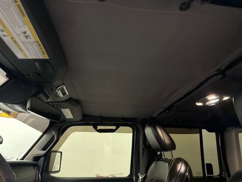 Used 2021 Jeep Wrangler Unlimited Sahara image 15