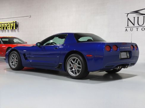 Used 2003 Chevrolet Corvette Z06 w/ Memory Package, 3 Drivers RWD image 7