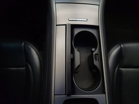 Used 2019 Lincoln MKZ Premiere image 26