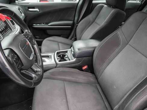 Used 2019 Dodge Charger SXT image 16