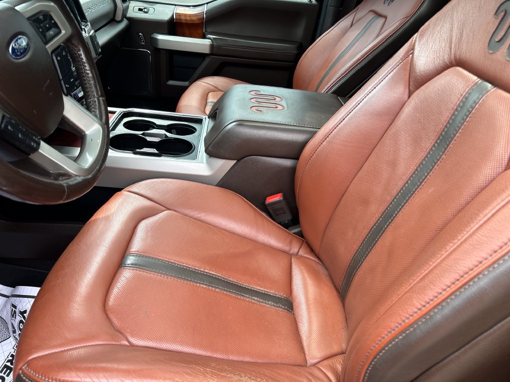 Used 2022 Ford F350 King Ranch w/ King Ranch Ultimate Package AWD/4WD image 13