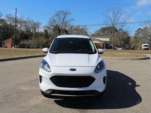 Used 2020 Ford Escape SE image 8
