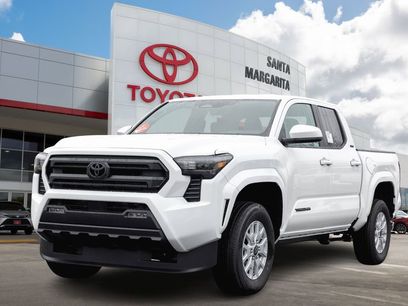 New 2025 Toyota Tacoma SR5