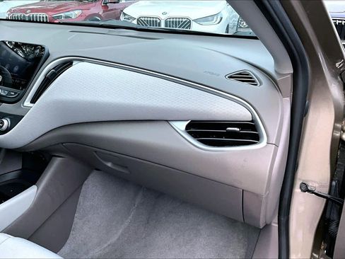 Used 2022 Chevrolet Malibu LS image 15