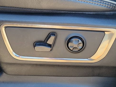 Used 2021 RAM 1500 Limited w/ Body Color Bumper Group image 20