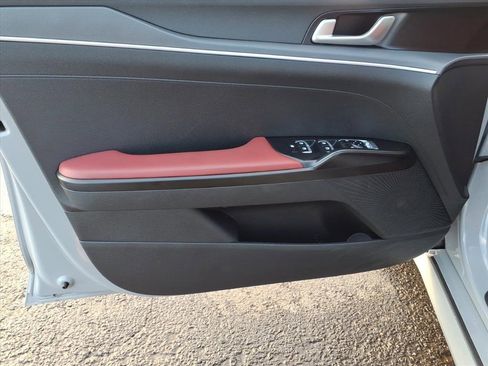 Used 2023 Kia K5 GT-Line image 16