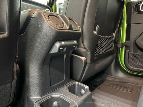 New 2026 Jeep Gladiator Sahara image 18