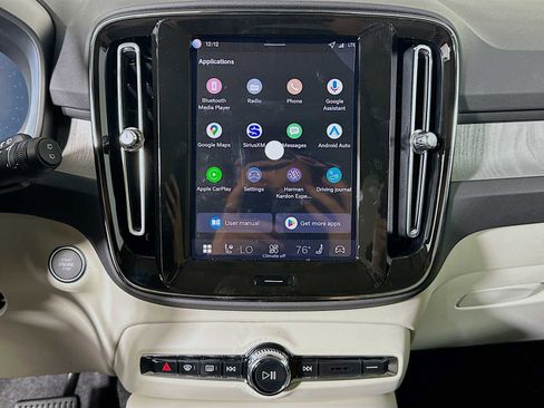 New 2026 Volvo XC40 B5 Ultra w/ Climate Package image 13