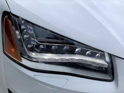 Used 2013 Audi S8 w/ Full Leather Pkg image 27
