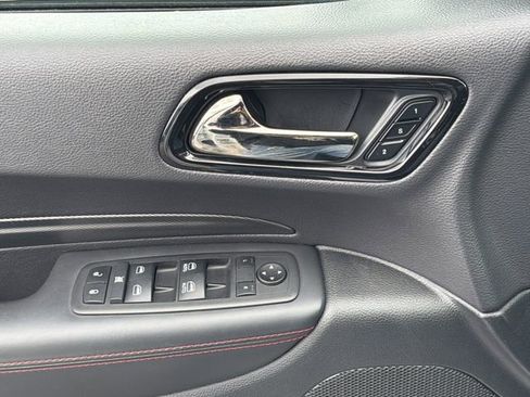 Used 2024 Dodge Durango GT RWD image 16