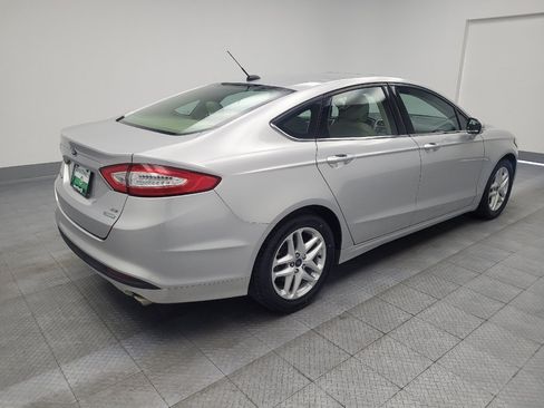 Used 2016 Ford Fusion SE FWD image 9
