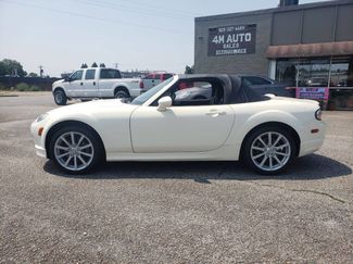 Used 2006 MAZDA MX-5 Miata Sport w/ Appearance Pkg image 1