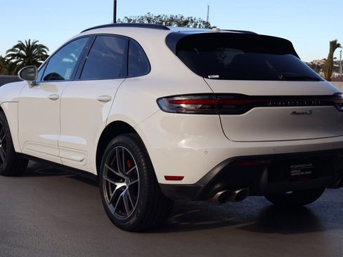 Certified 2023 Porsche Macan S image 3